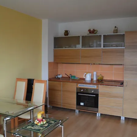 Golem Top Apartman *
